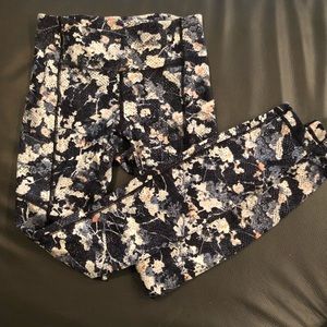 Lululemon women’s leggings size 2